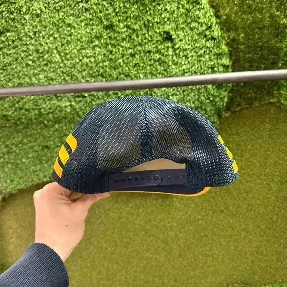 Vintage NCAA USC Trojans Trucker Hat - Picture 3 of 7